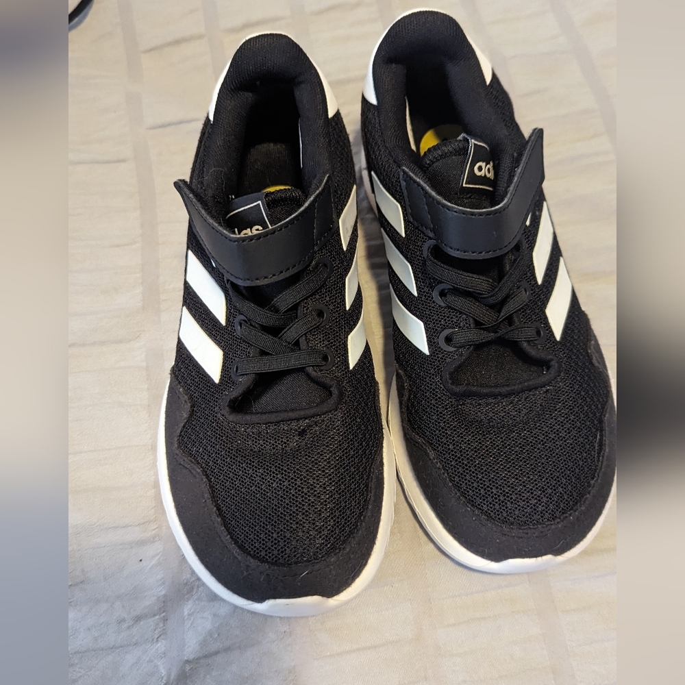 Adidas kids size 1